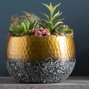 Handgemaakte decoratieve kom ORIENT 19cm goud met patina in klassiek gehamerd ontwerp - 41562