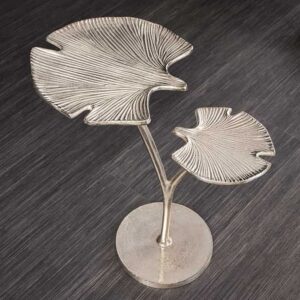 Decoratieve bijzettafel GINKGO LEAFS 50cm zilver handgemaakt metaal - 41788